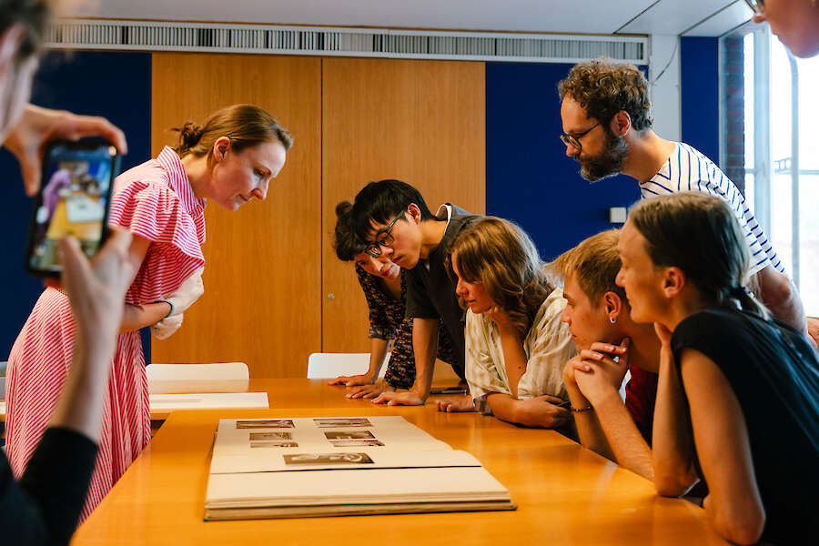 Archivbesuch im Museum Ludwig